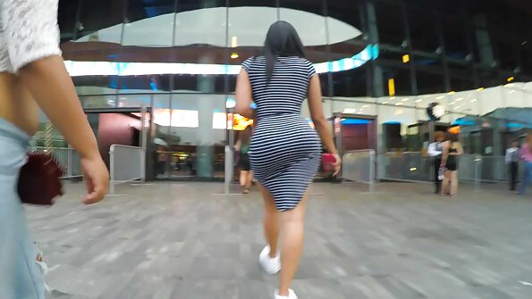 Blindfolded cah ayu iki njupuk dheweke pus didilat