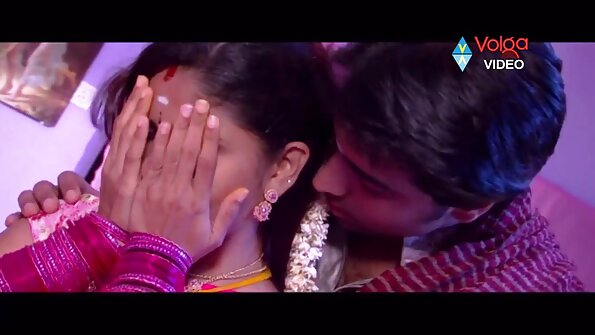 Latina Hottie Diamond Kitty Njaluk Sawetara Double Dickin