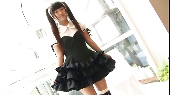 Seksi ibu rumah tangga wis gadhah sawetara fun