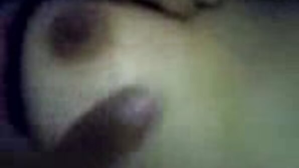 Easygoing pirang pelacur Lucia kawin ing loteng