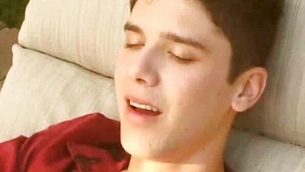 Pirang Wanita Poked dening Hung Ebony Wong lanang