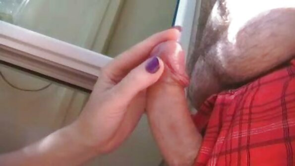 Ibu Lan Putri Nuduhake Boner