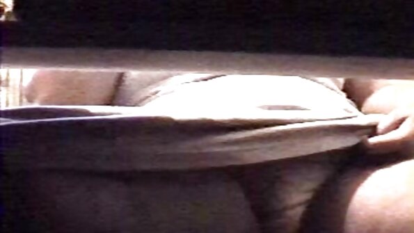 Bridgette B ngisep kontol tukang pos