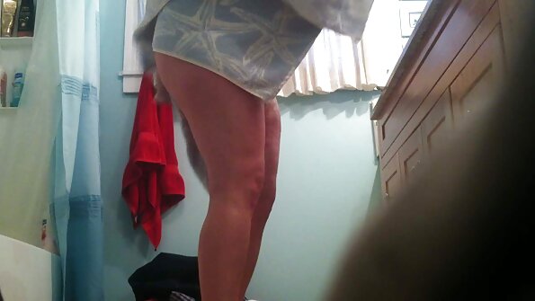 Mesum MILF Isabella Driji Play Dheweke Kitty